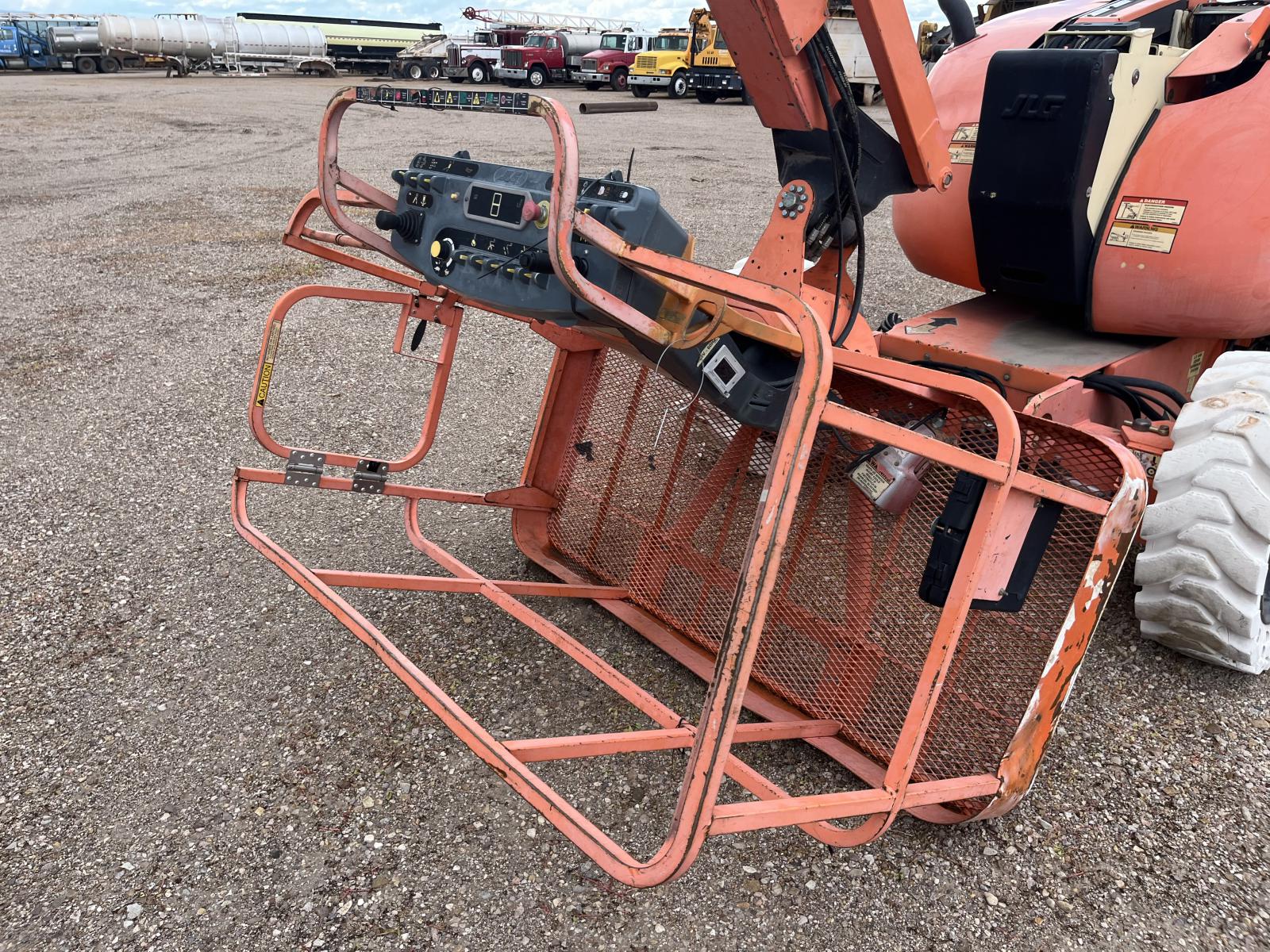 ./imagenes/INVOICE/2019/18178/JLG 600AJ (8).JPG